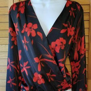 Guess V-neckline, surplice wrap front, floral print, size Medium
